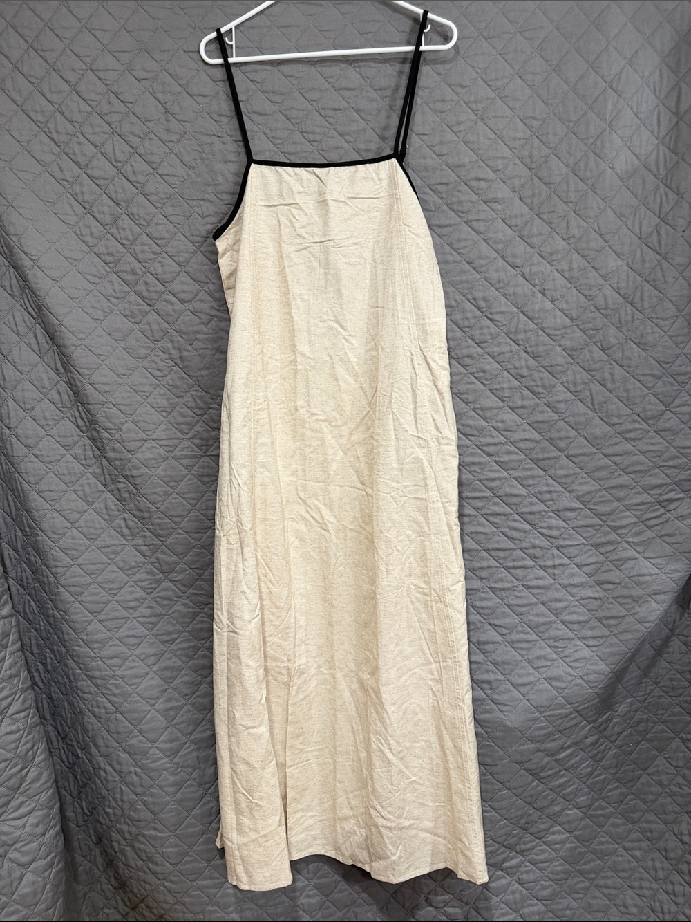 Shy Velvet Casual Cream Slip Dress with Black Trim (M) NWT
